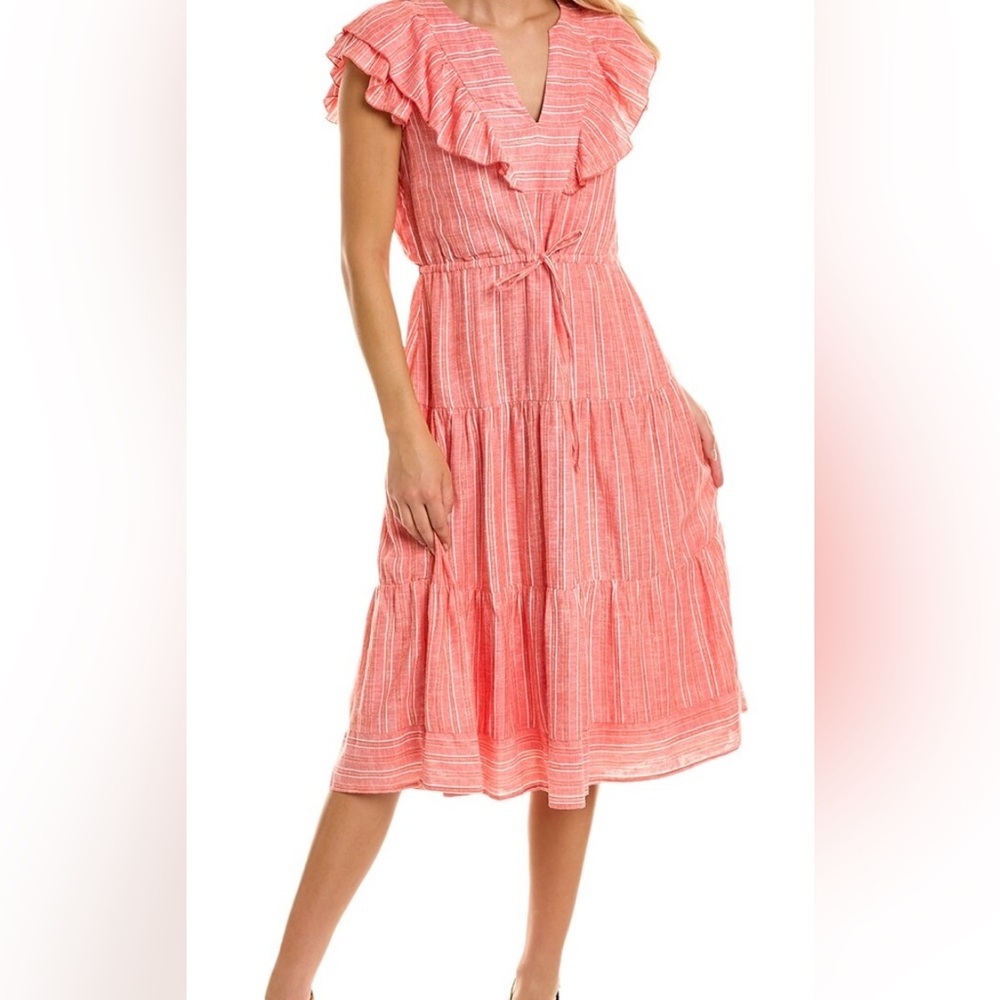 Maggy London, V-Neck Ruffled Shoulders, Never Worn